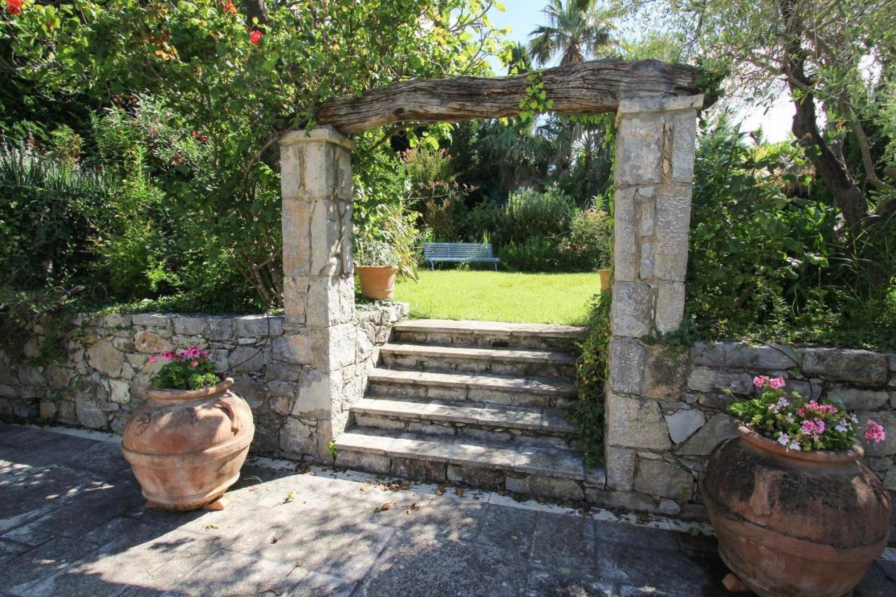La Maison De Platane B&B Fayence Exterior foto